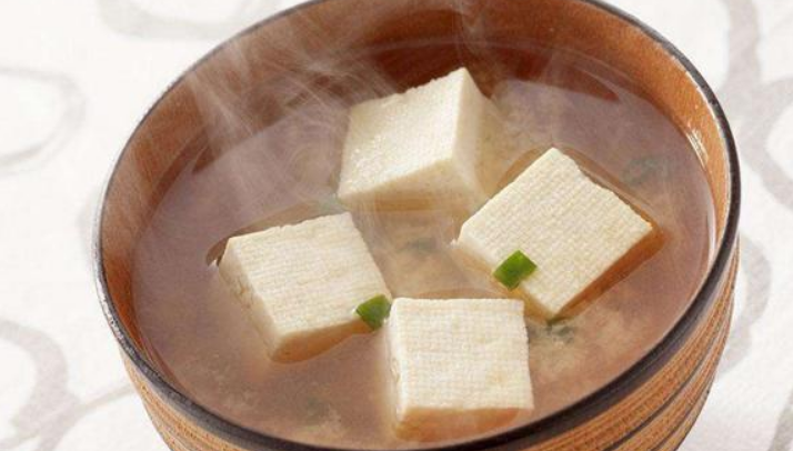 心急吃不了热豆腐意思 